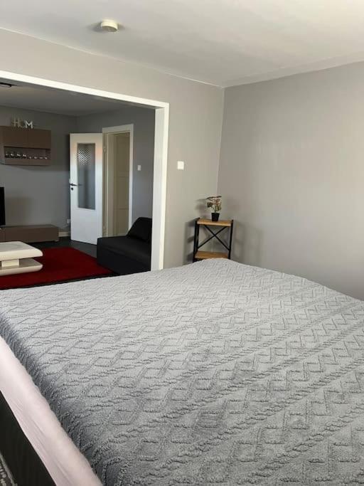 Gesamte Wohnung Mit Parkplatz Halstenbek Bagian luar foto